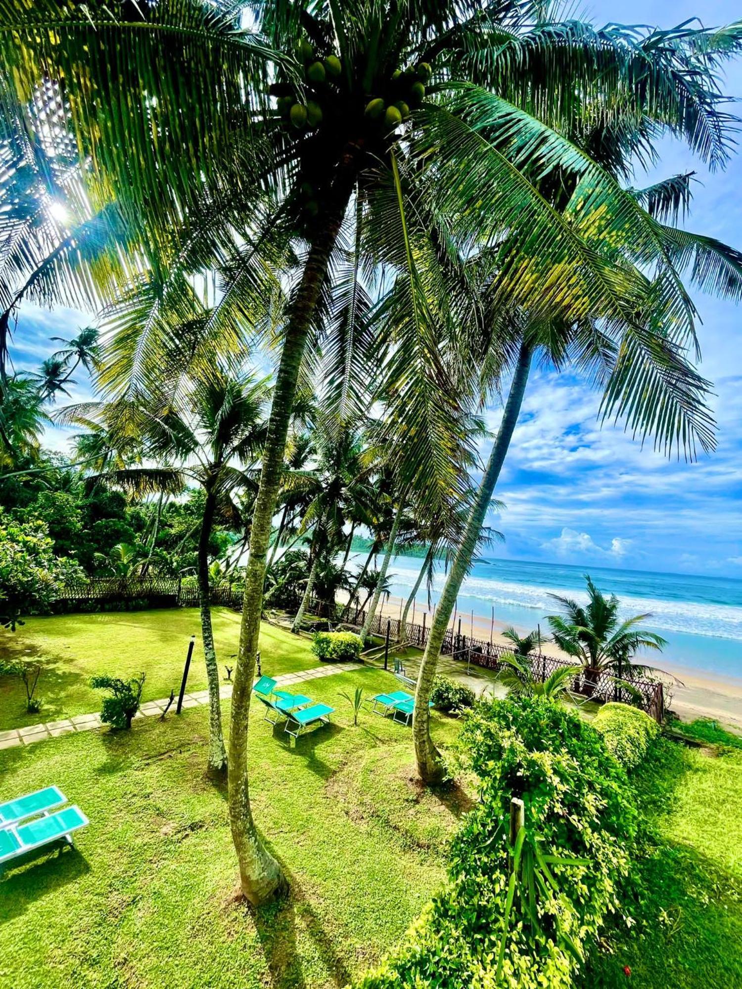 Amaya Beach Hotel Dikwella Exterior foto