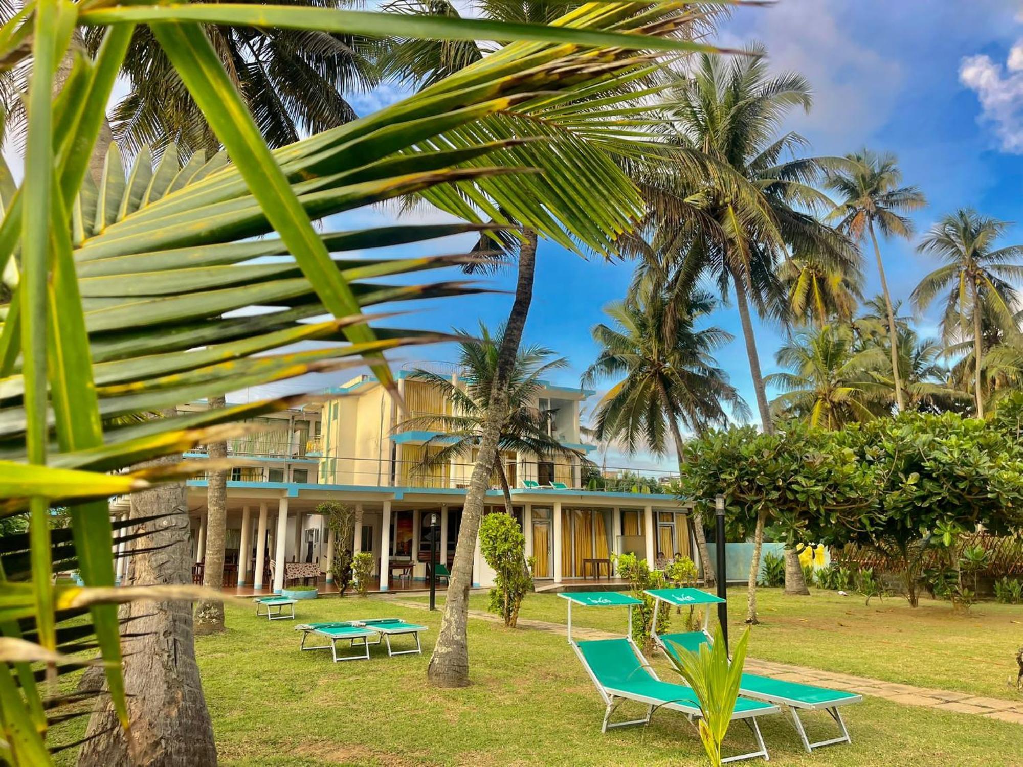 Amaya Beach Hotel Dikwella Exterior foto