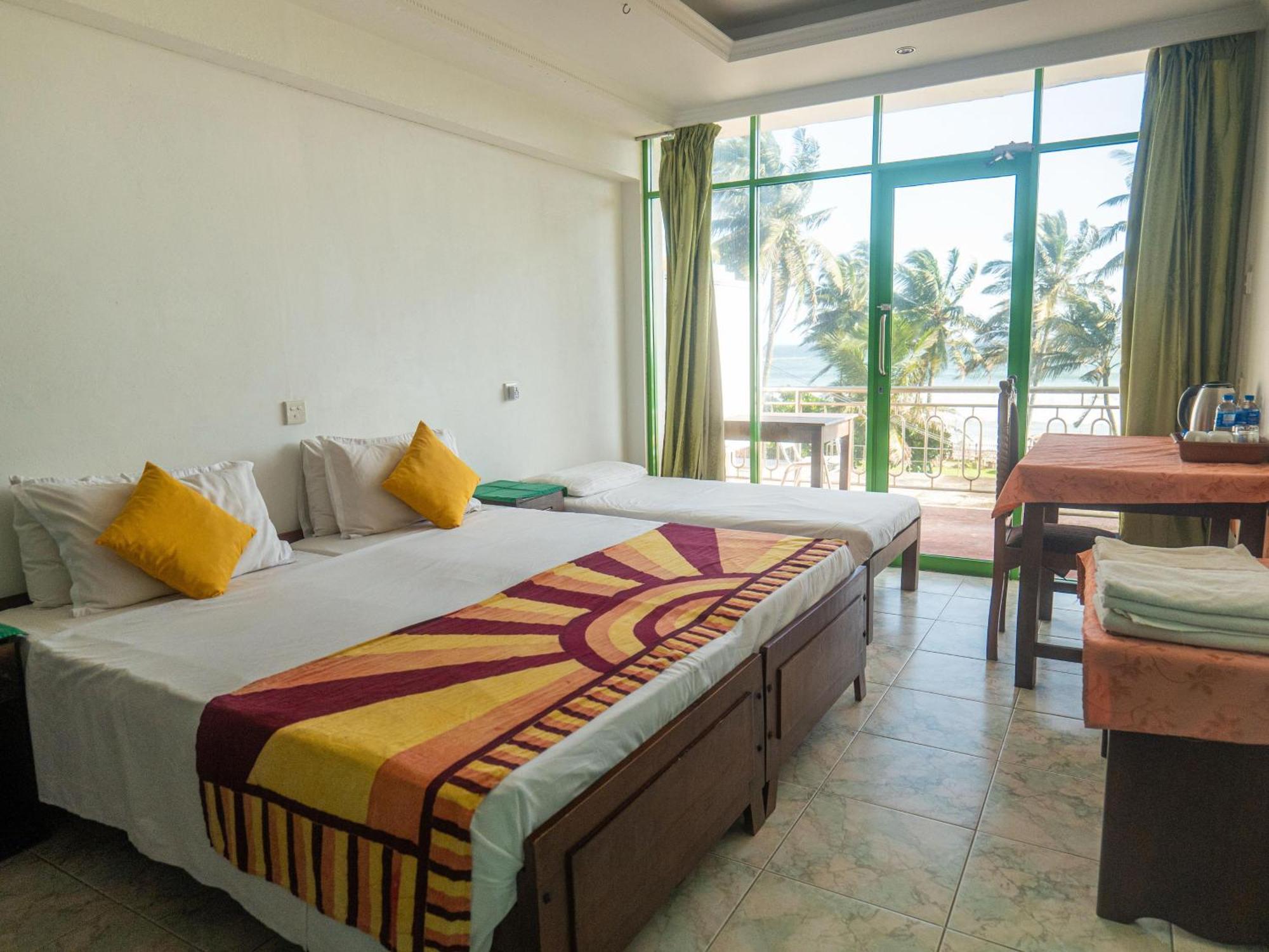 Amaya Beach Hotel Dikwella Exterior foto