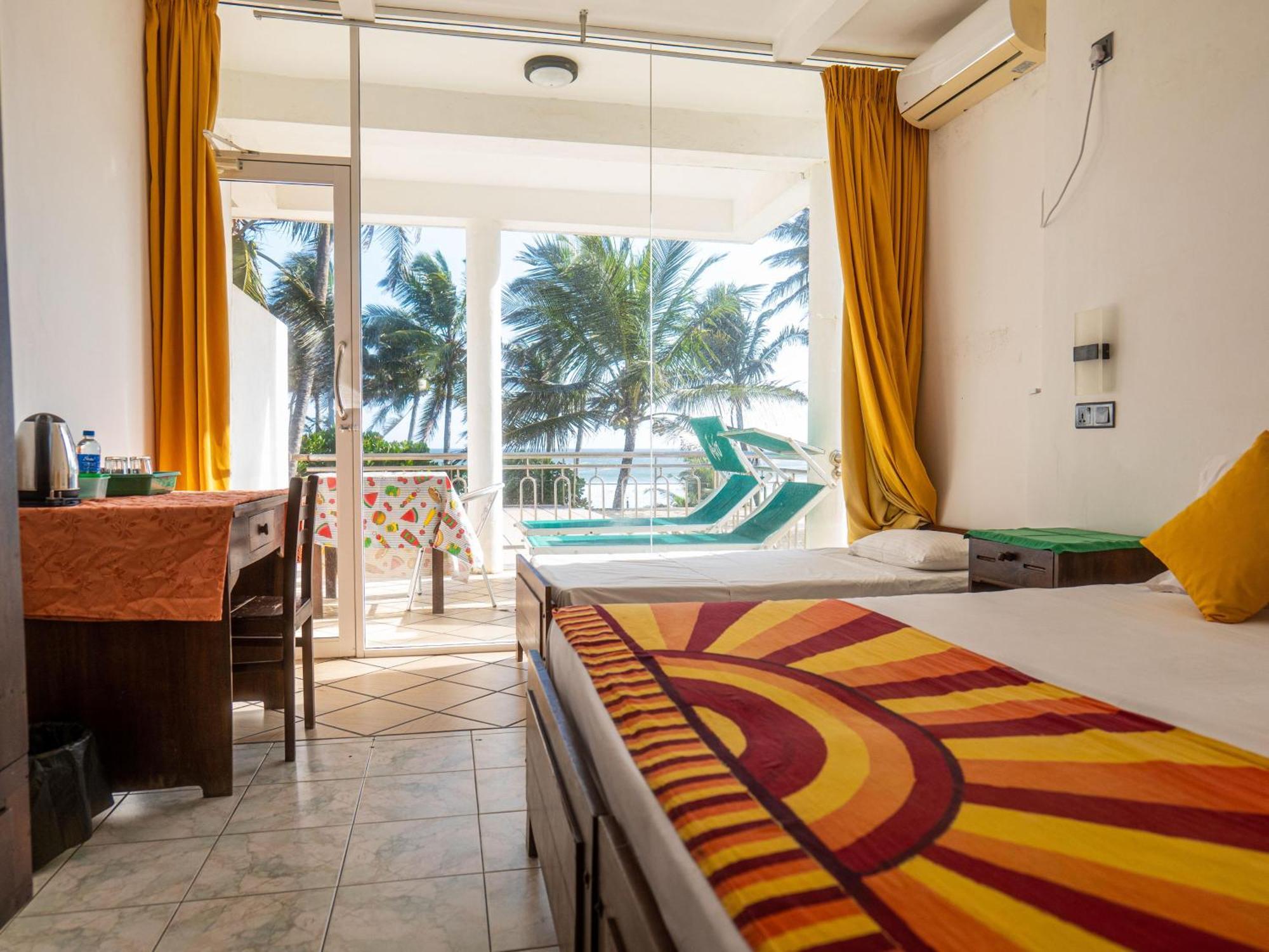 Amaya Beach Hotel Dikwella Exterior foto